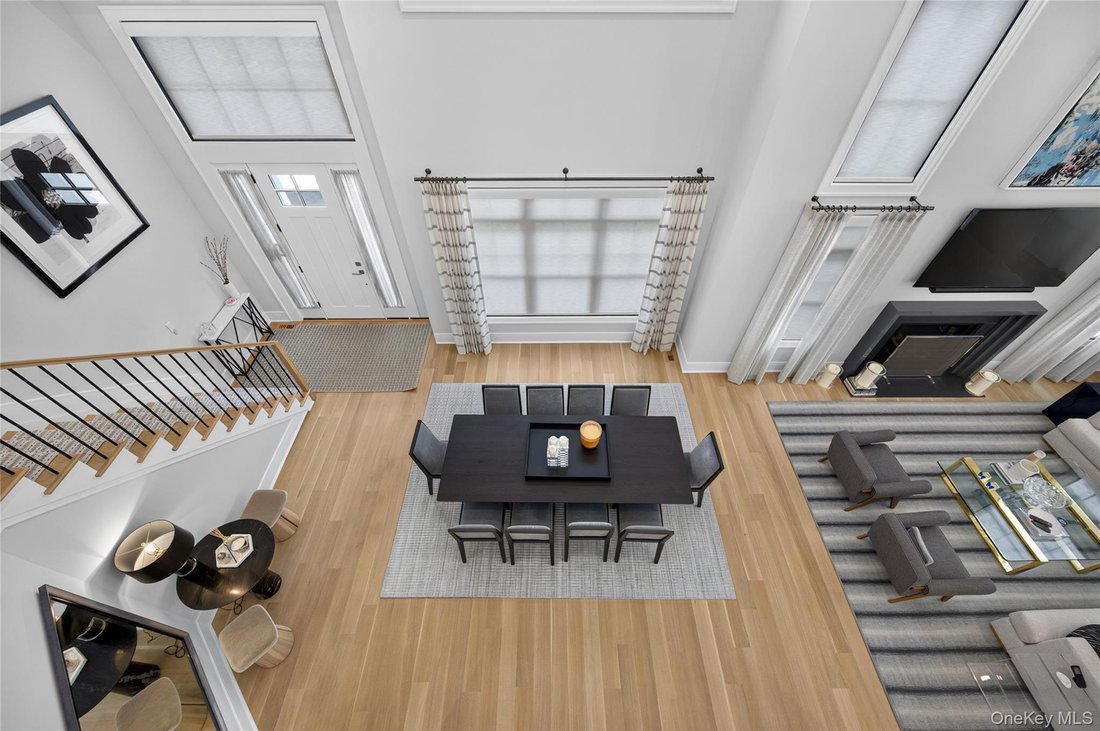 Condo in Woodbury, New York, United States 2 - 18334471