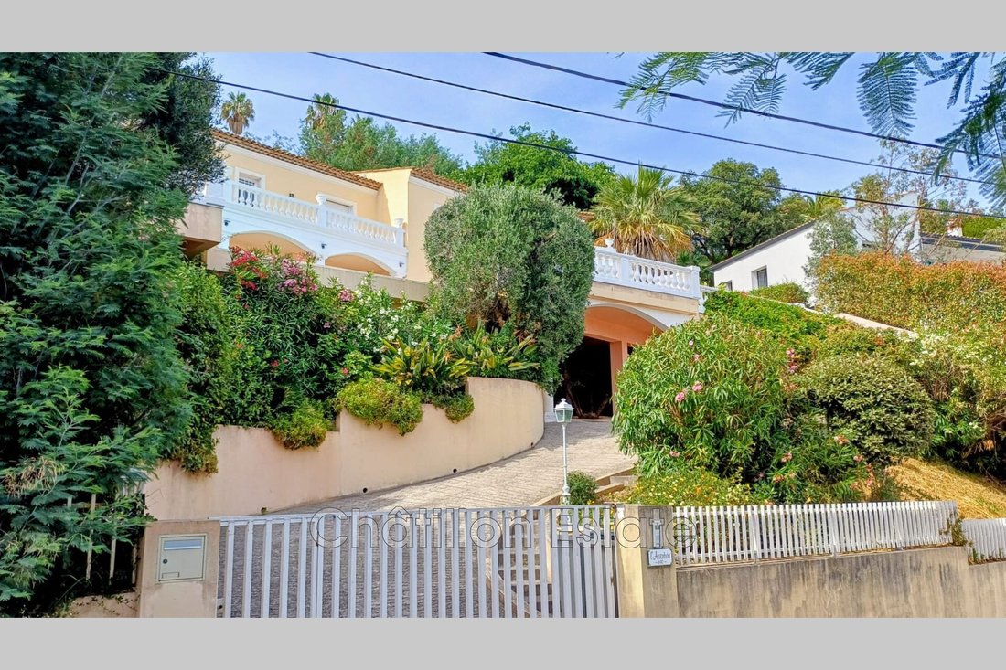 Villa in Le Cottage, Mandelieu-la-Napoule, France 4 - 18334464