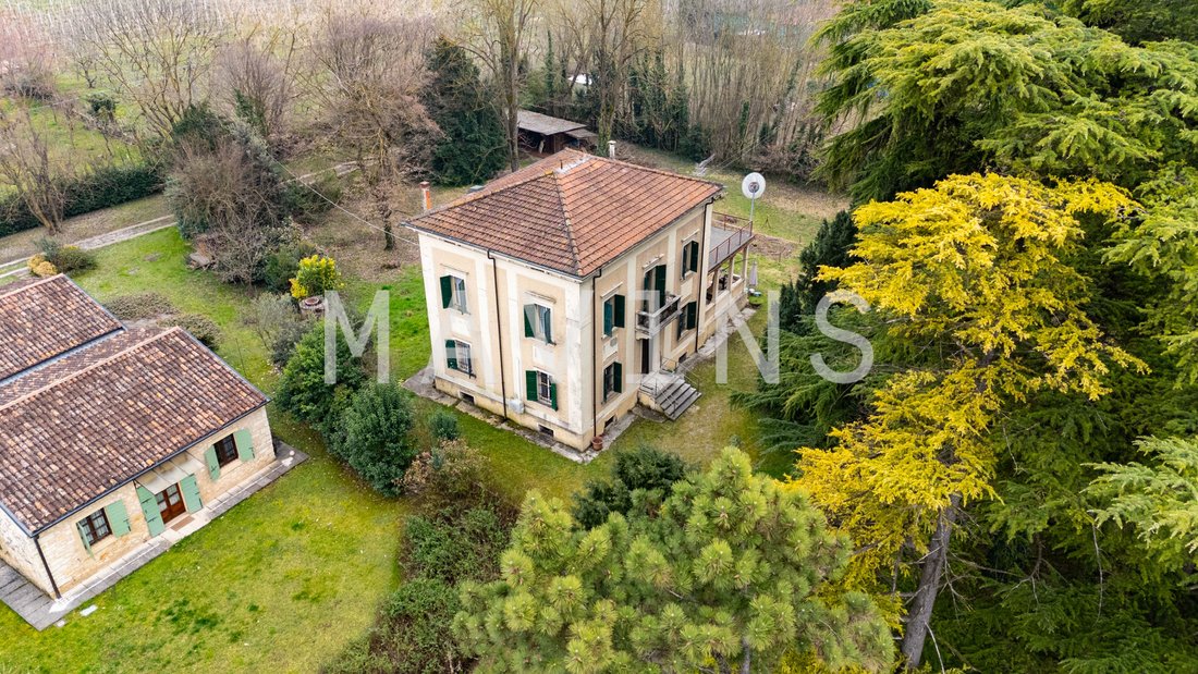 Villa a Verona, Veneto, Italia 2 - 18334489