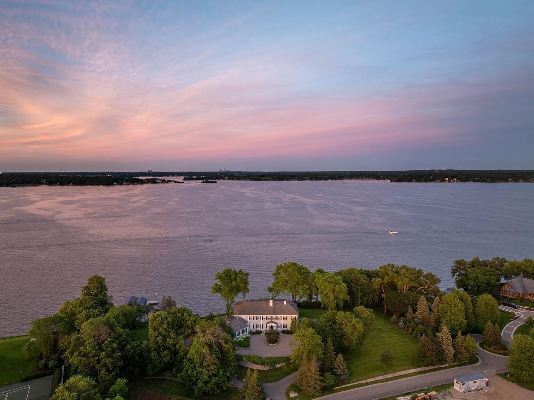 House in Wayzata, Minnesota, United States 4 - 18334483