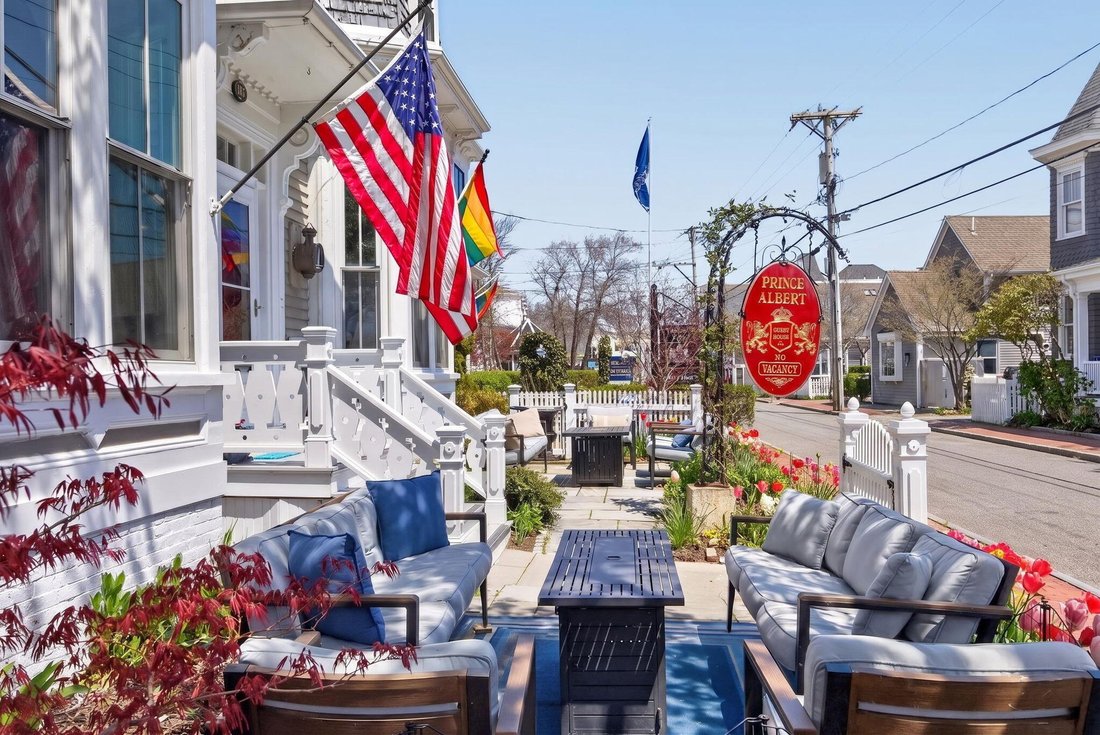 House in Provincetown, Massachusetts, United States 3 - 18334363