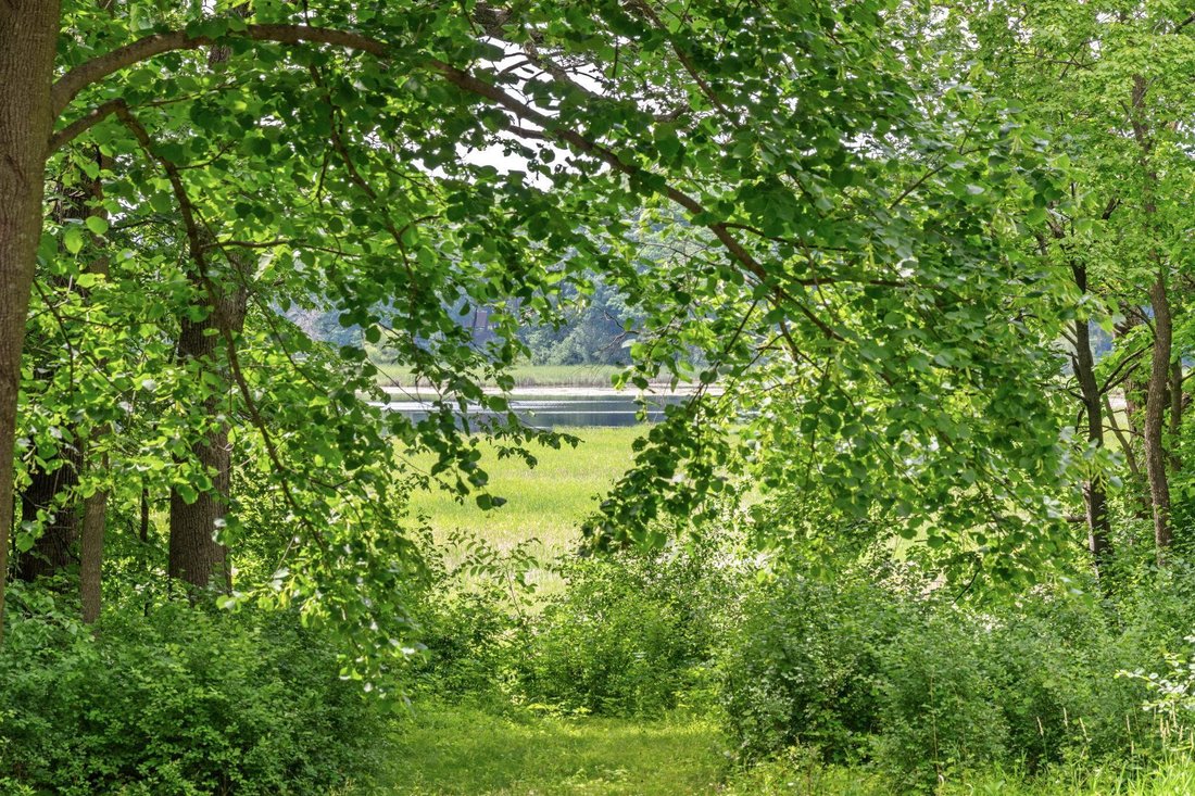 Land in Wayzata, Minnesota, United States 1 - 18334482