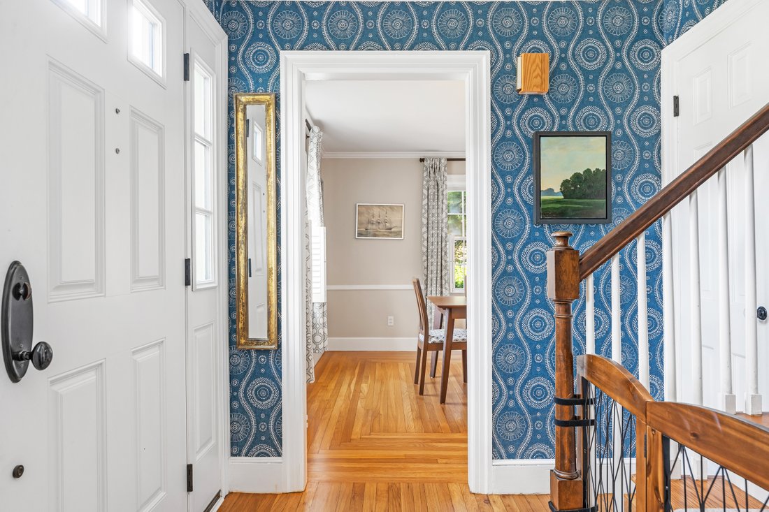 Barrington, Rhode Island, United States 4 - 18334500