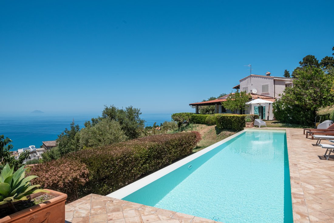 Villa in Capo d'Orlando, Sicily, Italy 1 - 18334579