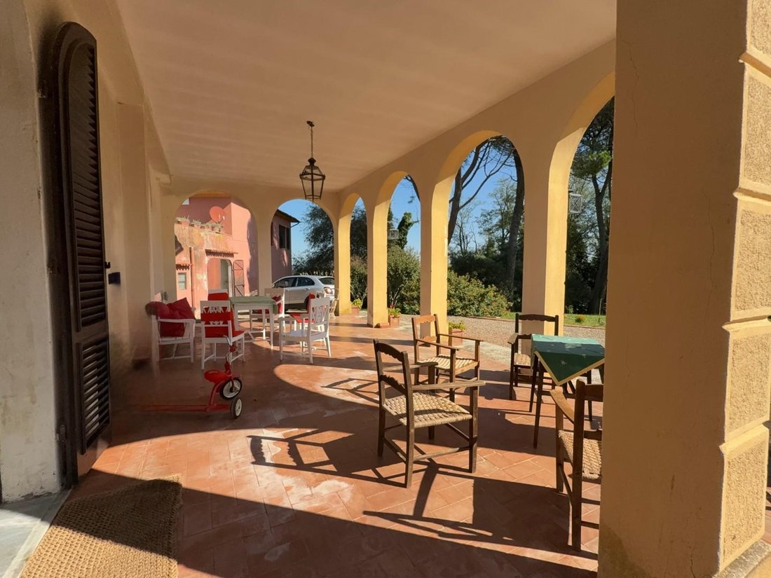 Villa in Crespina, Tuscany, Italy 3 - 18334593