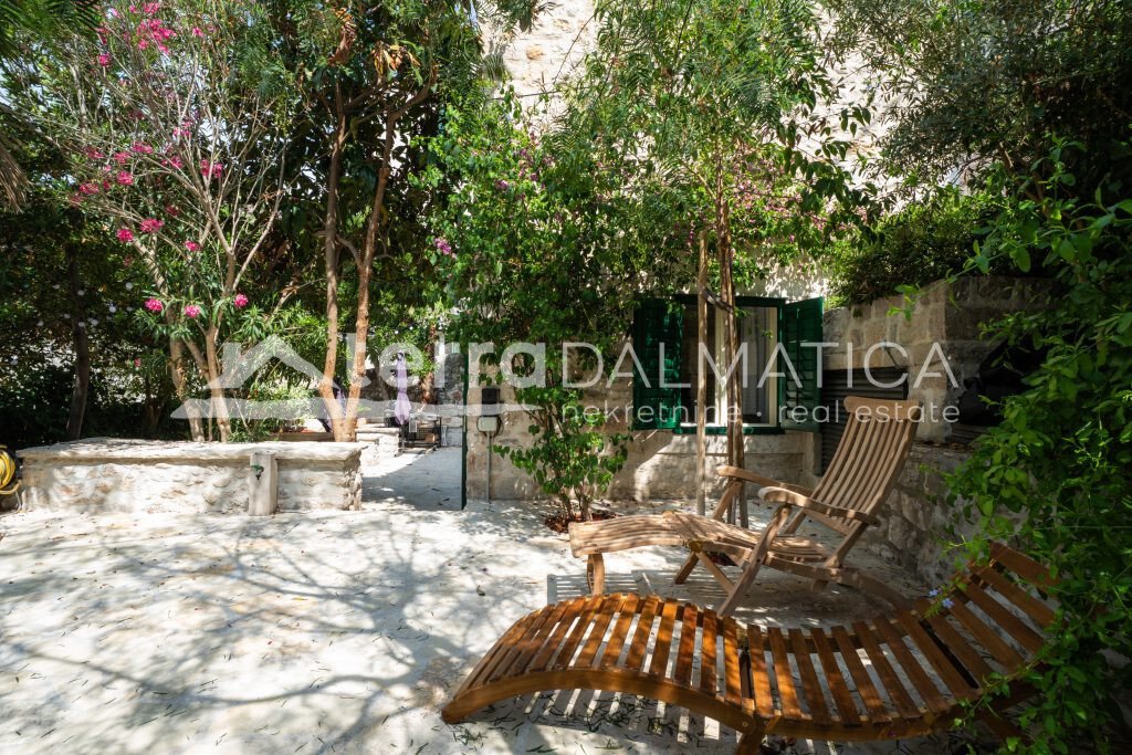 House in Gradska cetvrt Varos, Sibenik, Sibenik-Knin County 1 - 18334591