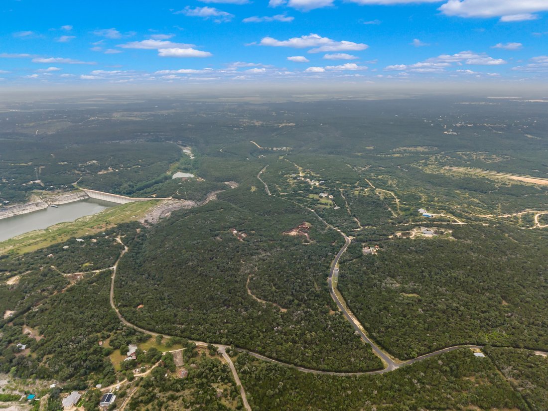 Farm Ranch in Mico, Texas, United States 4 - 18334536