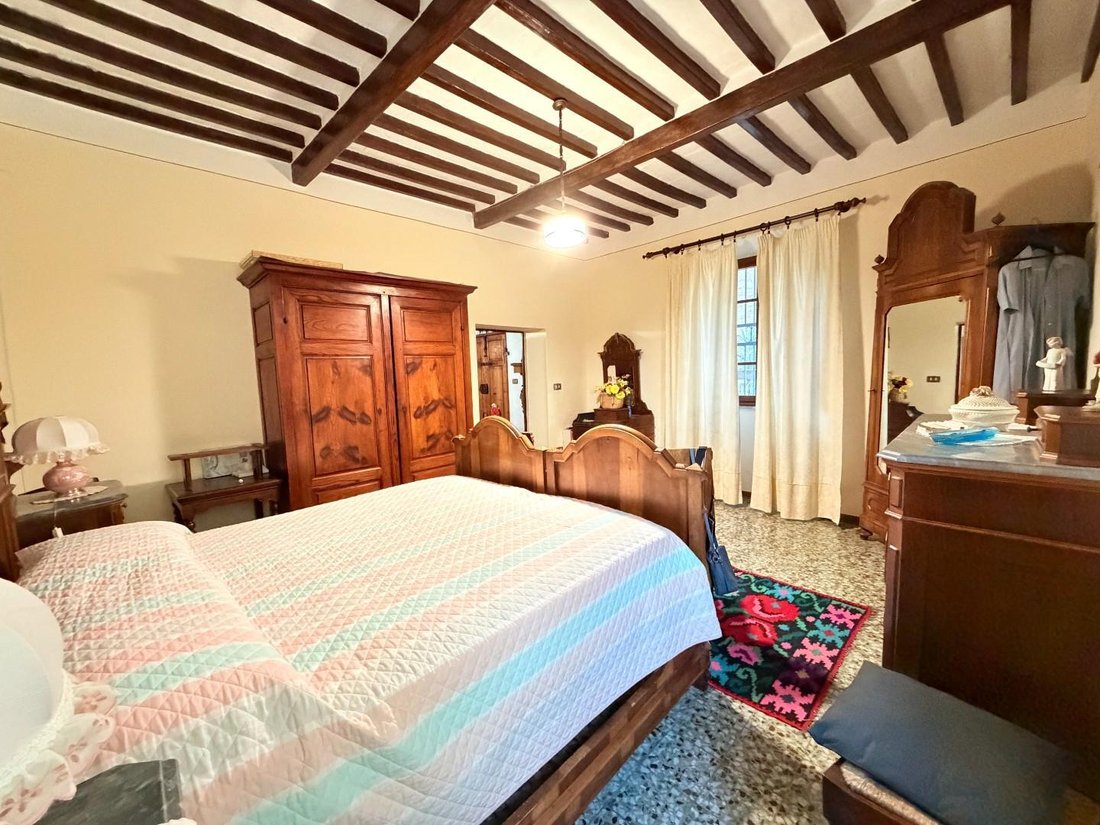 Villa in Chianni, Tuscany, Italy 5 - 18334596