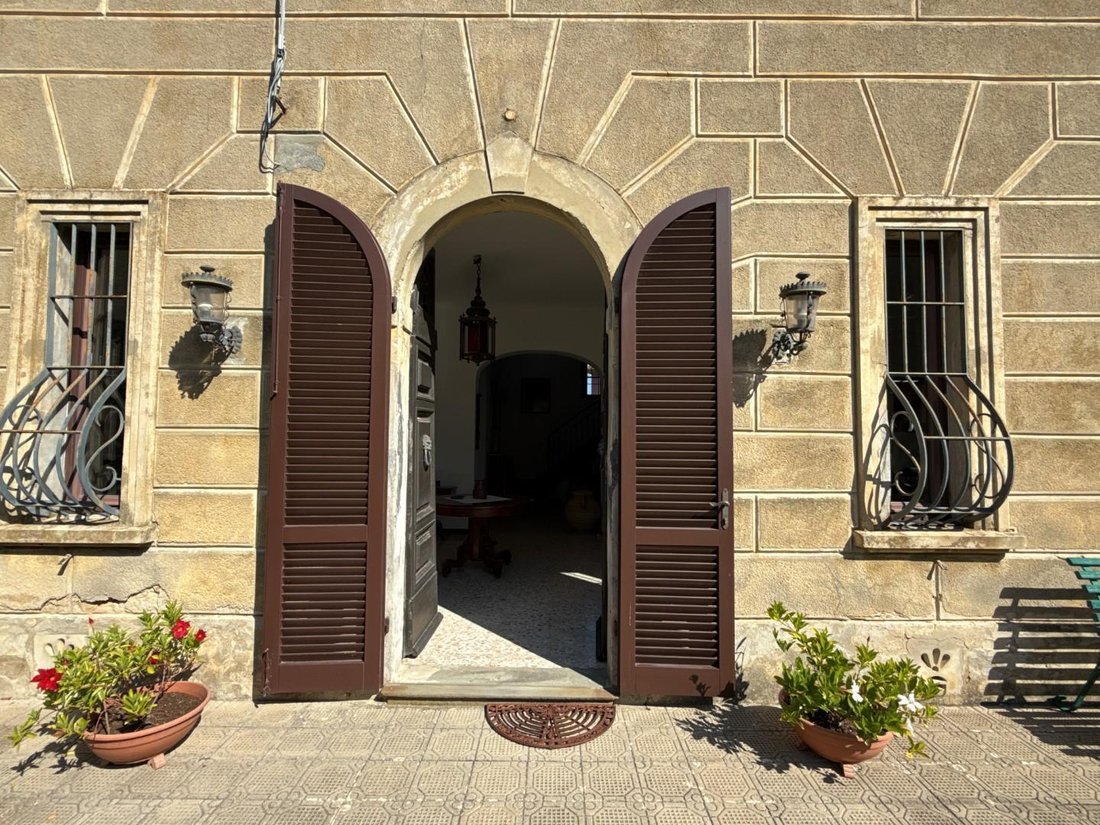 Villa in Crespina, Tuscany, Italy 5 - 18334593