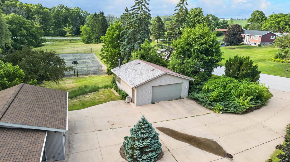 House in Sheboygan, Wisconsin, United States 4 - 18334529