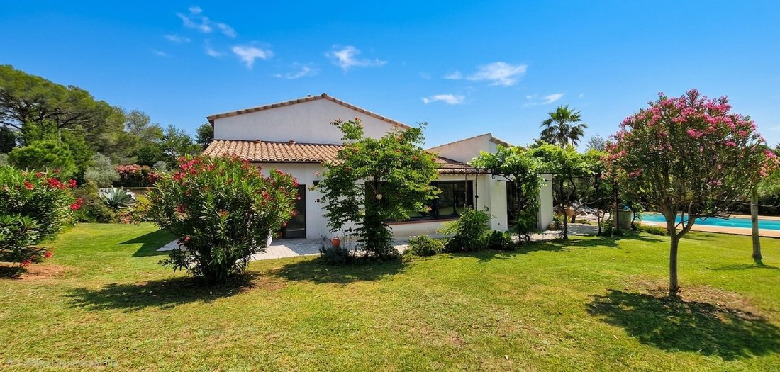 Villa in Ecarts, Roquebrune-sur-Argens, France 3 - 16409565