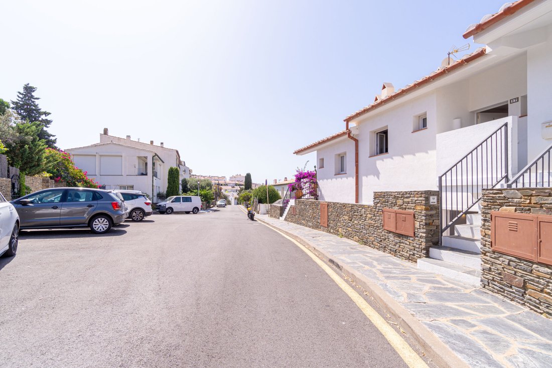 Townhouse in Cadaques, Catalonia, Spain 1 - 18335162