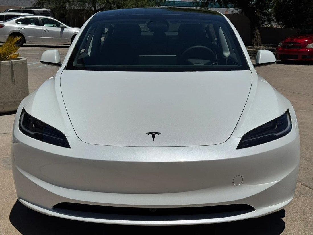 Sedan in Mesa, AZ, United States 3 - 18338288