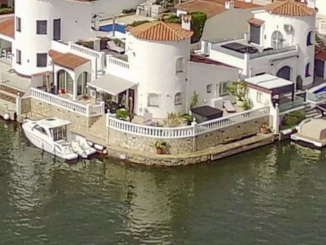 House in Empuriabrava, Catalonia, Spain 1 - 18337046