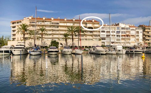 Penthouse in Empuriabrava, Catalonia, Spain 1