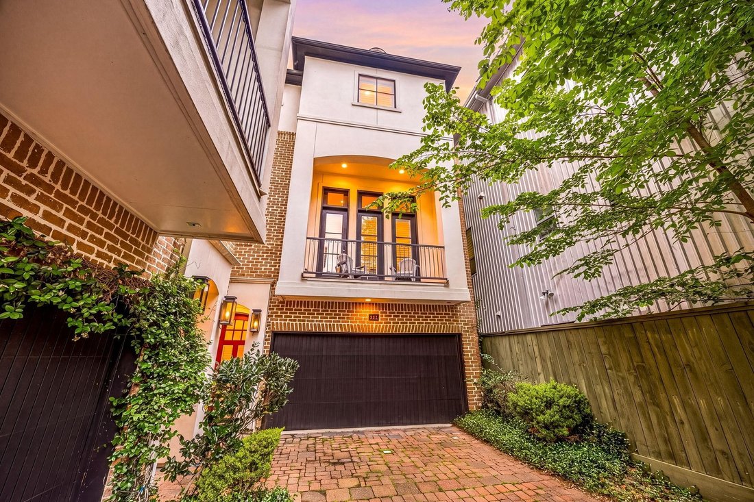 House in Houston, Texas, United States 3 - 18340985