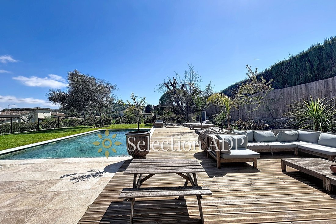 Villa in Grasse, Provence-Alpes-Côte d'Azur, France 3 - 18336304