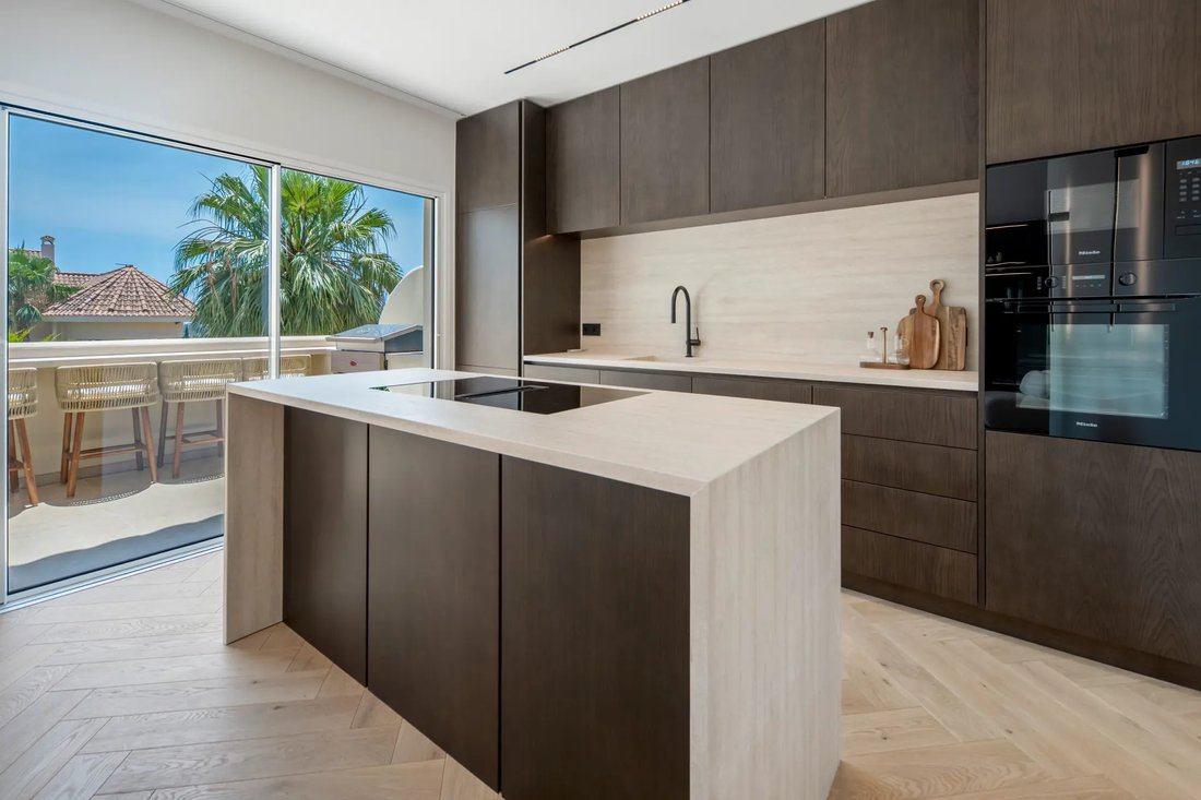 Apartment in Puerto Banus, Marbella, Spain 3 - 18335411