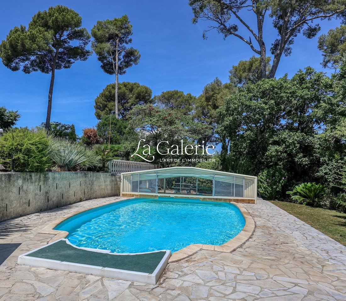 Villa in Sud, Le Pradet, France 2 - 18206824