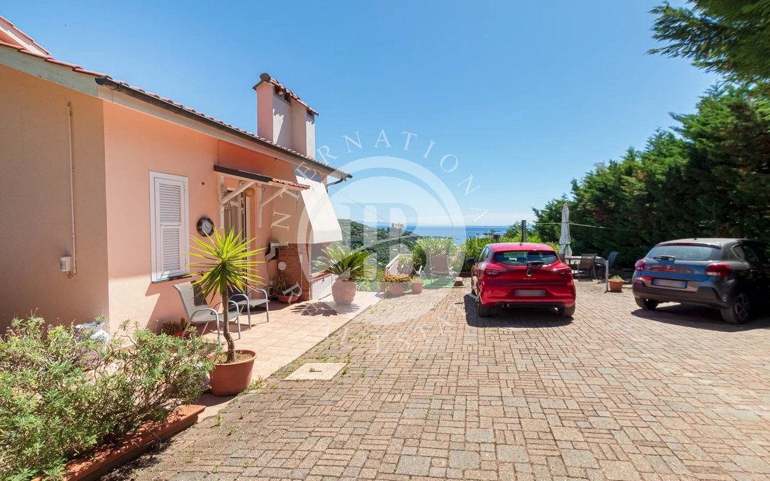 Villa in Noli, Liguria, Italy 4 - 18334924