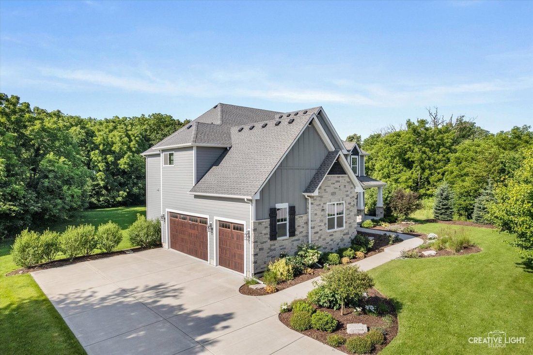 House in Oswego, Illinois, United States 3 - 18336530
