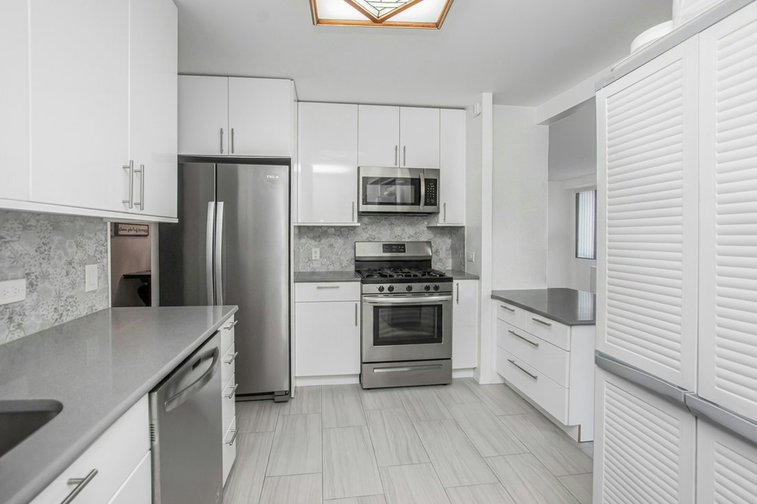 Co Op in New York, New York, United States 4 - 18339913