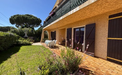 Maison à Six-Fours-les-Plages, Provence-Alpes-Côte d'Azur, France 1