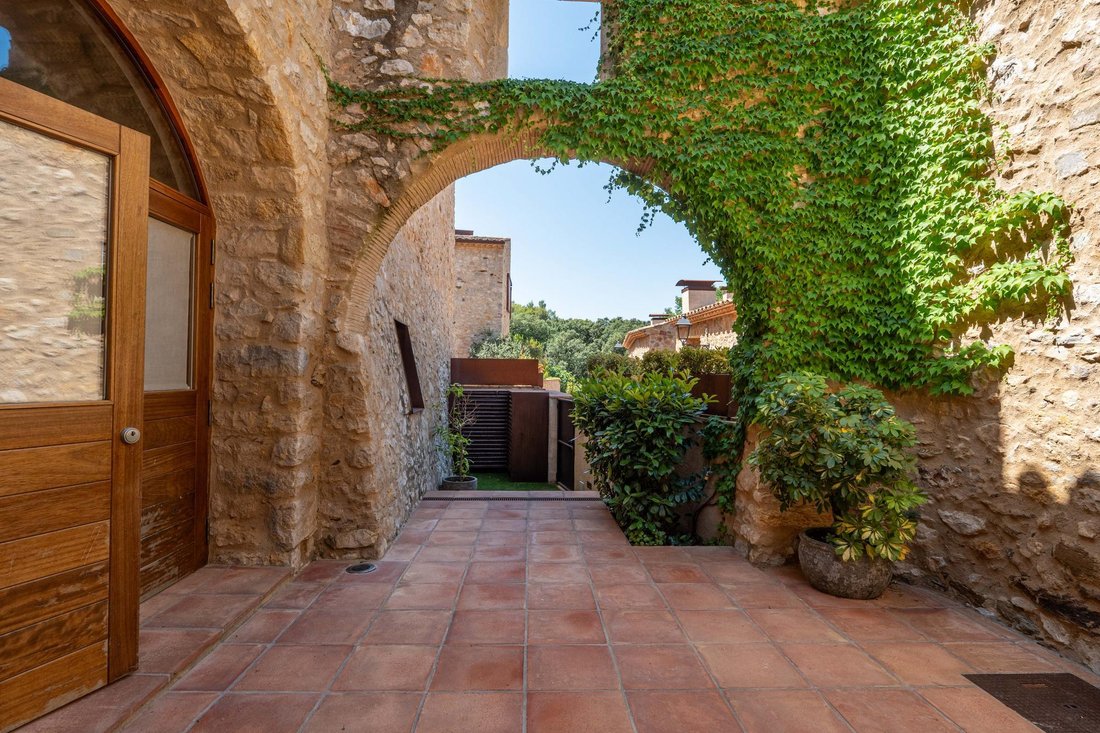 Villa in Begur, Catalonia, Spain 3 - 18335594