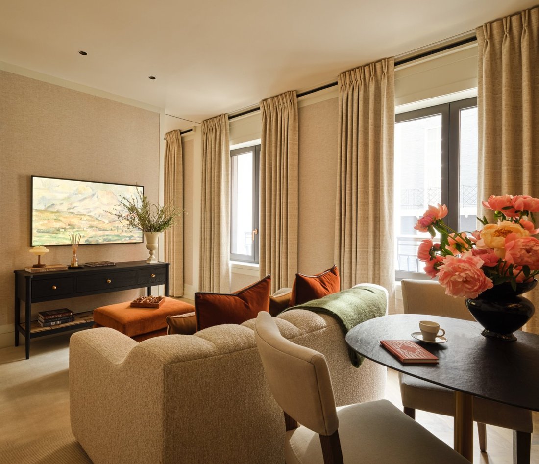Apartment in Piccadilly, Westminster, England 1 - 17051566
