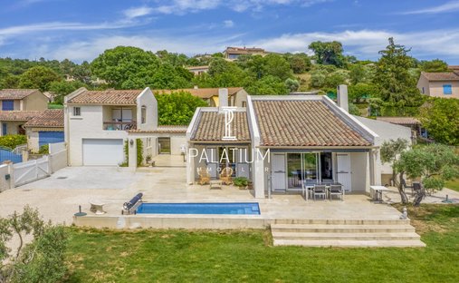 Villa in Greoux-les-Bains, Provence-Alpes-Côte d'Azur, France 1