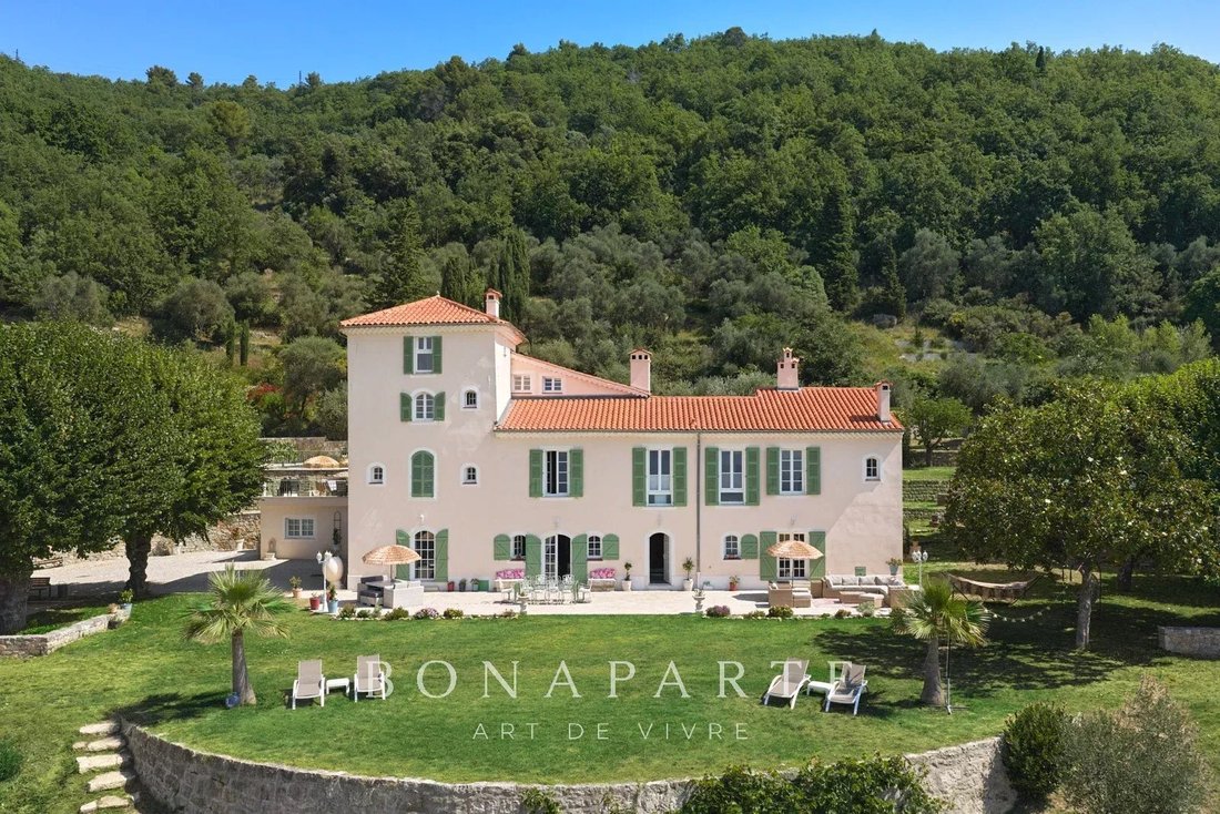 Estate in Grasse, Provence-Alpes-Côte d'Azur, France 1 - 18337500