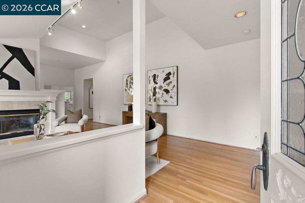 Condo in Walnut Creek, California, United States 4 - 18340129
