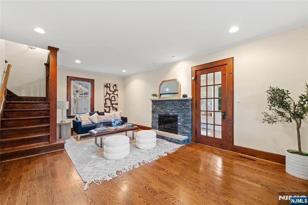 House in Nutley, New Jersey, United States 4 - 18336415