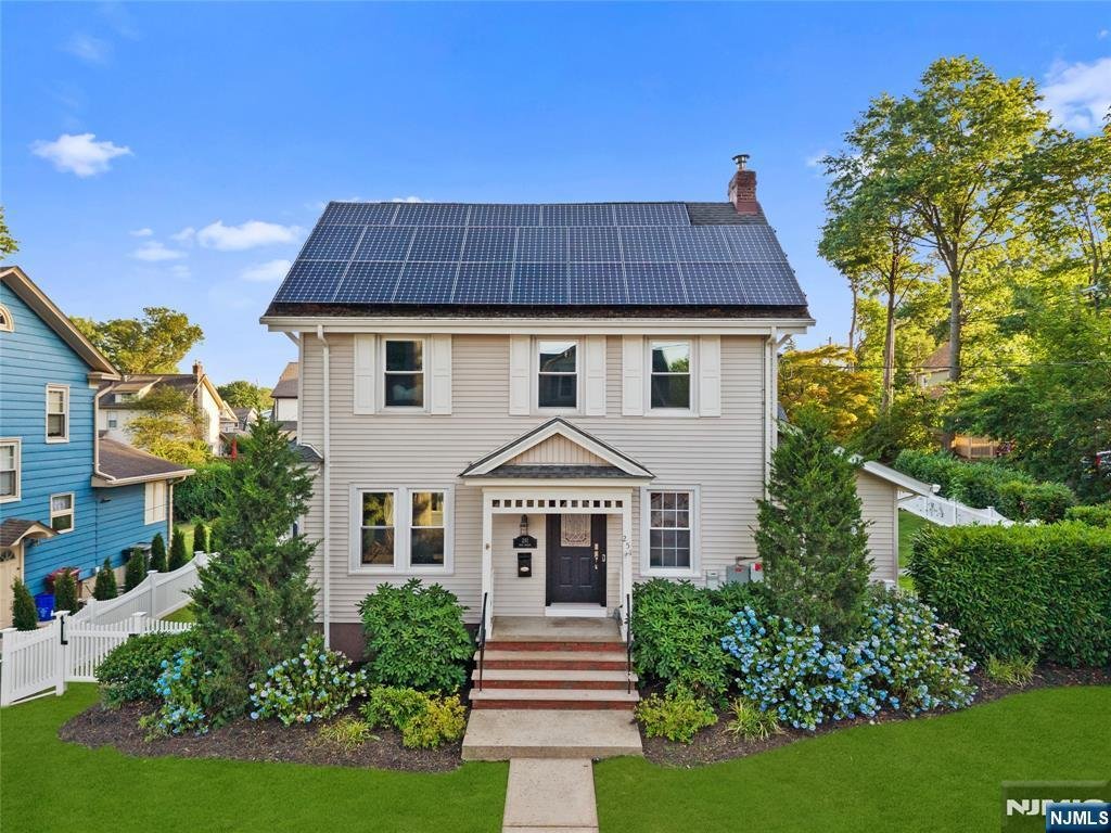 House in Nutley, New Jersey, United States 1 - 18336415