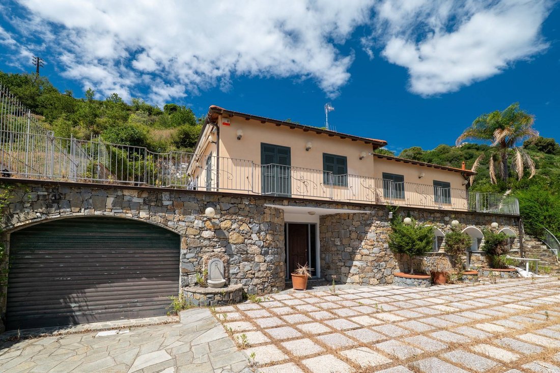 Villa in Riva Ligure, Ligurien, Italien 1 - 18341653