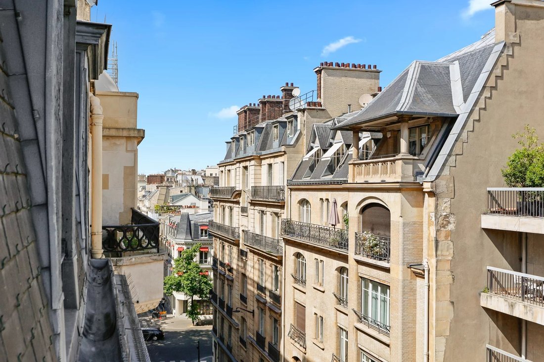 Apartment in Chaillot, Paris 16e Arrondissement, Paris 1 - 18335061