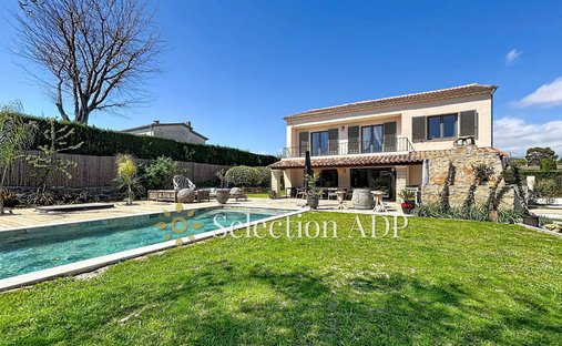 Villa en Grasse, Provenza-Alpes-Costa Azul, Francia 1