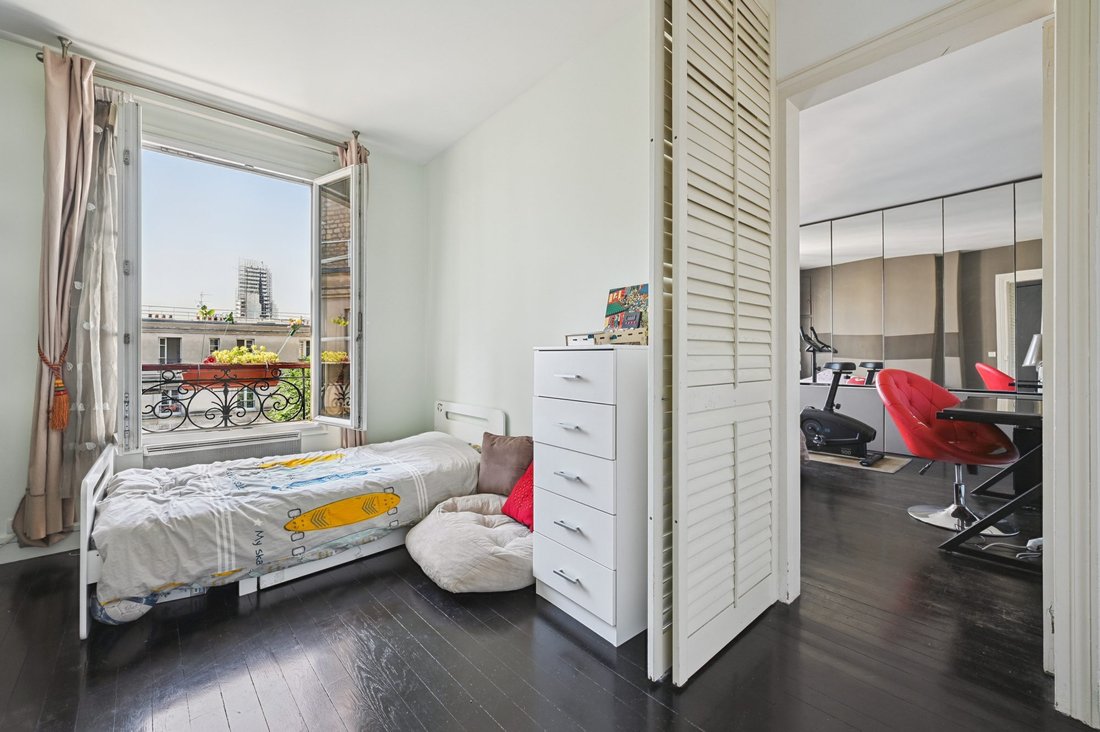 Apartment in Amiraux-Simplon-Poissonniers, Paris 18e Arrondissement, Paris 2 - 18341867
