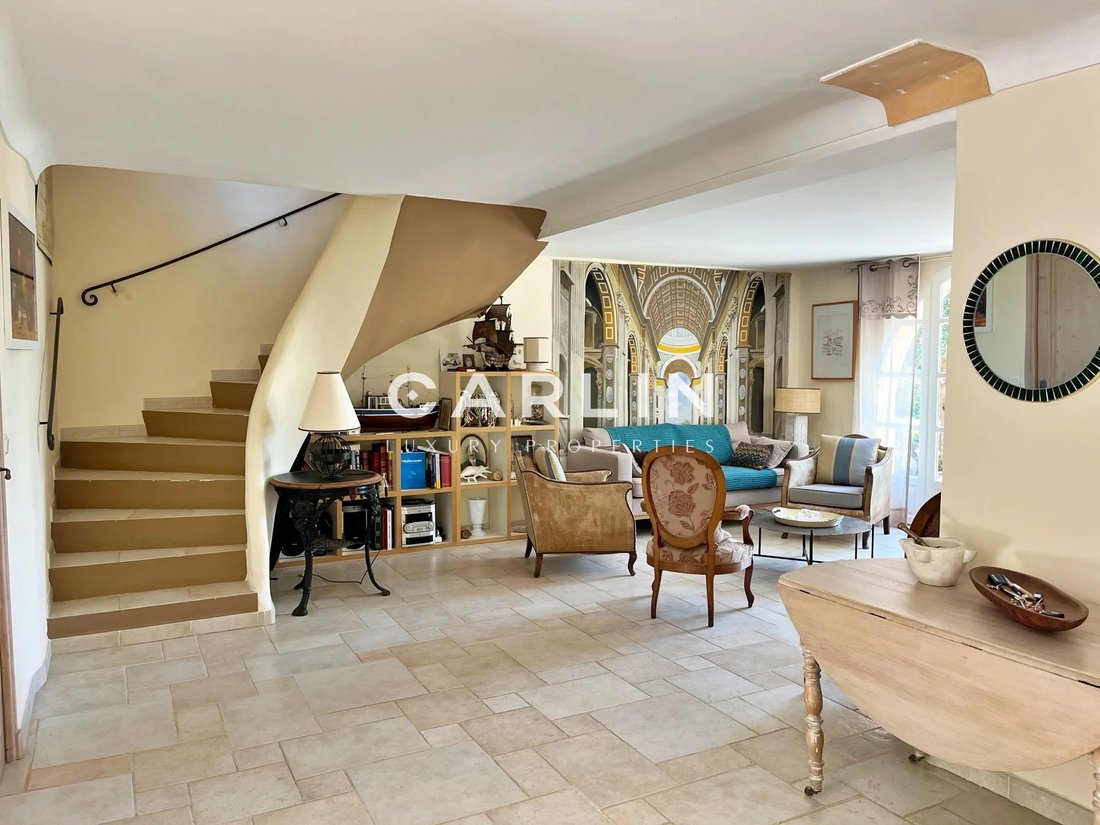 Villa in La Croix-Valmer, Provence-Alpes-Côte d'Azur, France 5 - 18337212