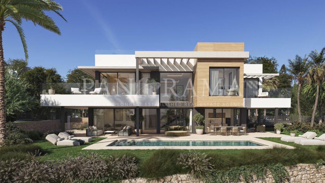 Villa in Elviria-Cabopino, Marbella, Spain 2 - 18341254