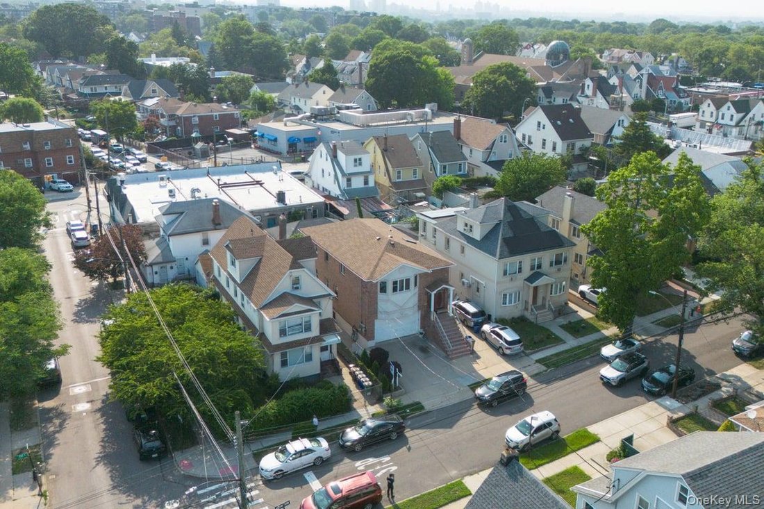 House in New York, New York, United States 5 - 18339950