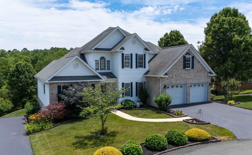House in Fishersville, Virginia, United States 1