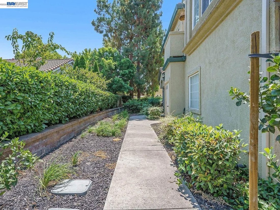 Townhouse in Pleasanton, California, United States 3 - 18340148