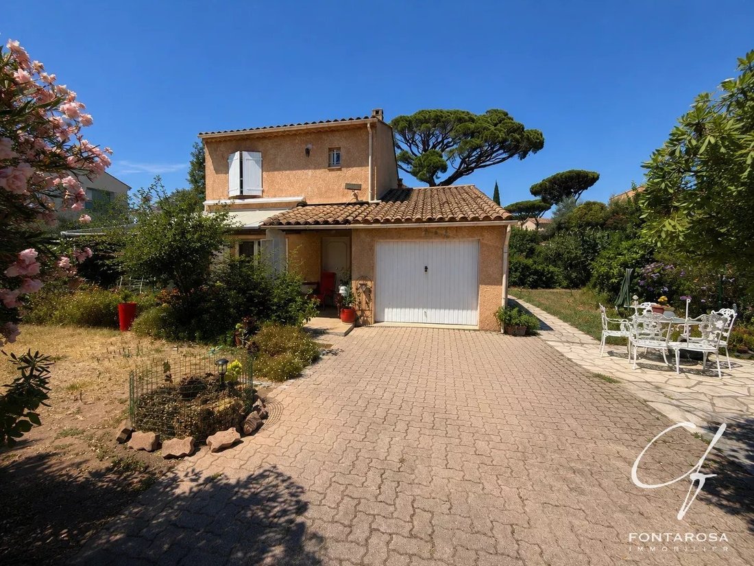 Villa in Arènes, Saint-Raphaël, France 1 - 18336767