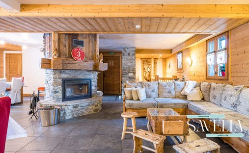 Chalet in Champagny-en-Vanoise, Auvergne-Rhône-Alpes, France 1