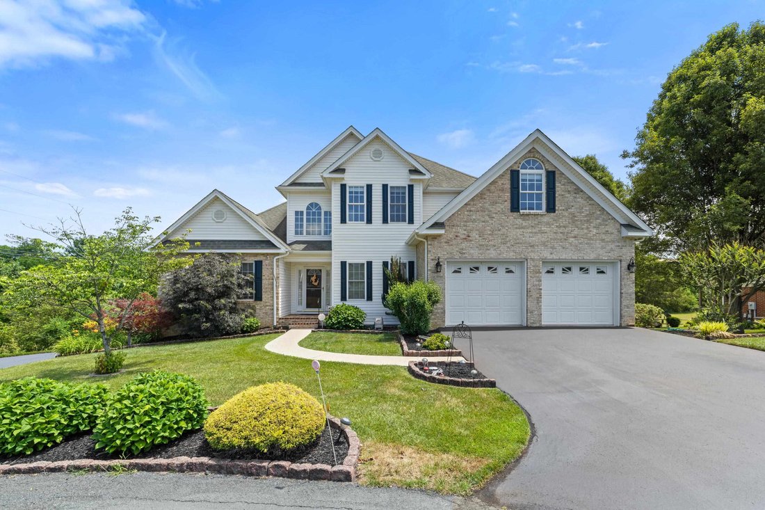 House in Fishersville, Virginia, United States 5 - 18334870