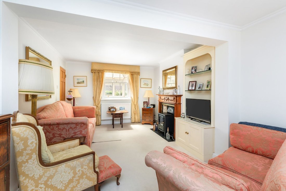 House in Mannings Heath, England 4 - 18336880