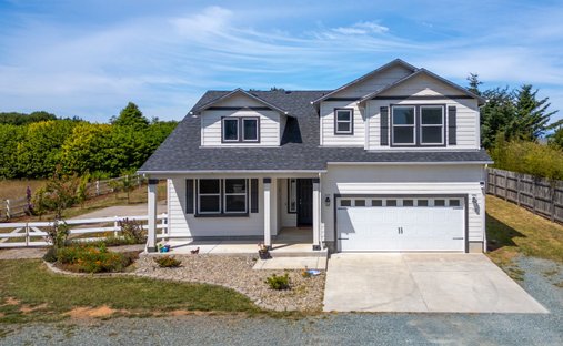 House in Bandon, Oregon, United States 1