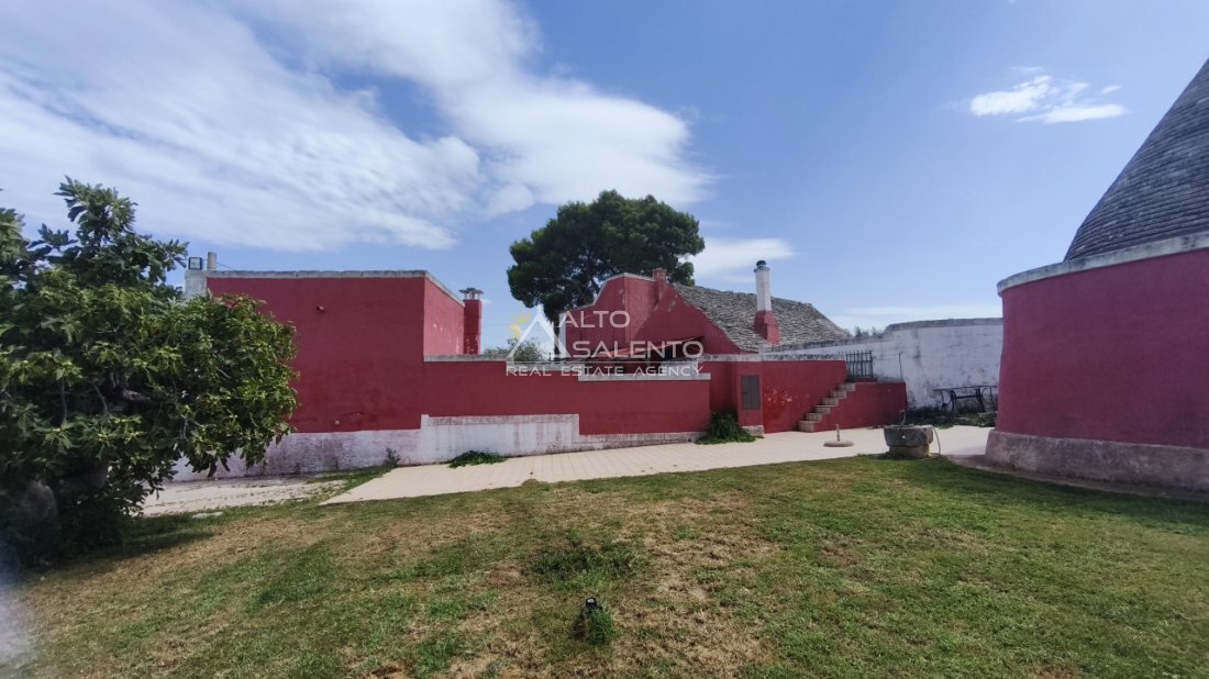 Estate in Historic Center, Monopoli, Italy 4 - 18339758