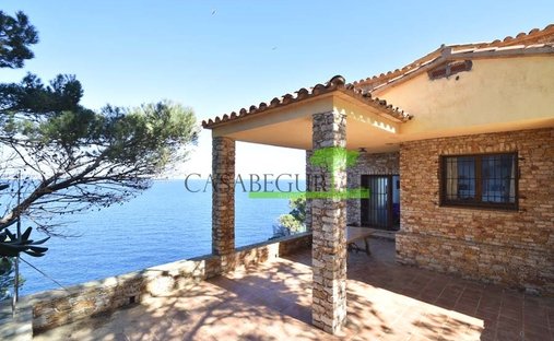 Casa en Bagur, Cataluña, España 1
